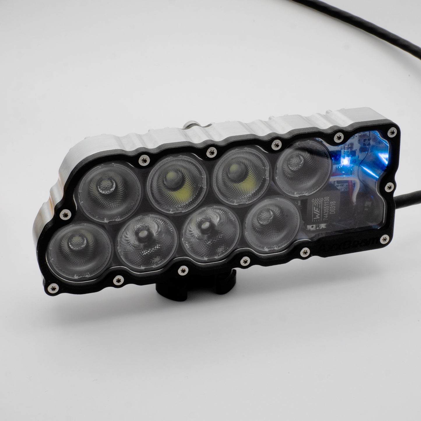 AxxBeam 3